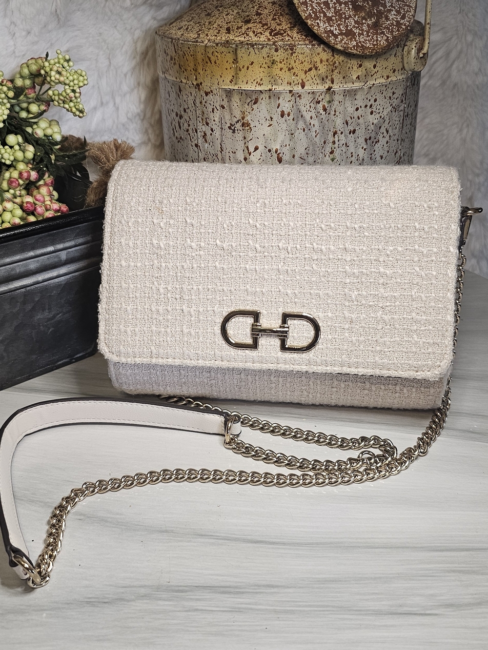 Chic Tweed Crossbody Bag in Cream and Light Gray